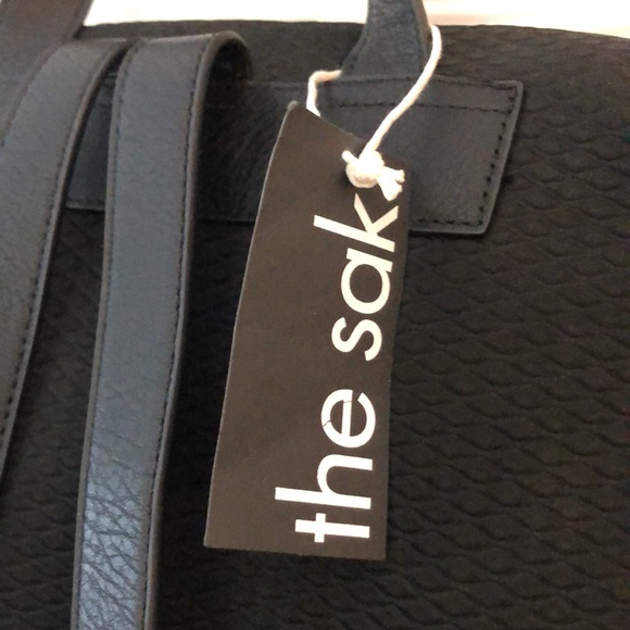 NWT the sak neoprene/scuba-style black diamond-patterned backpack. - Picture 7 of 12